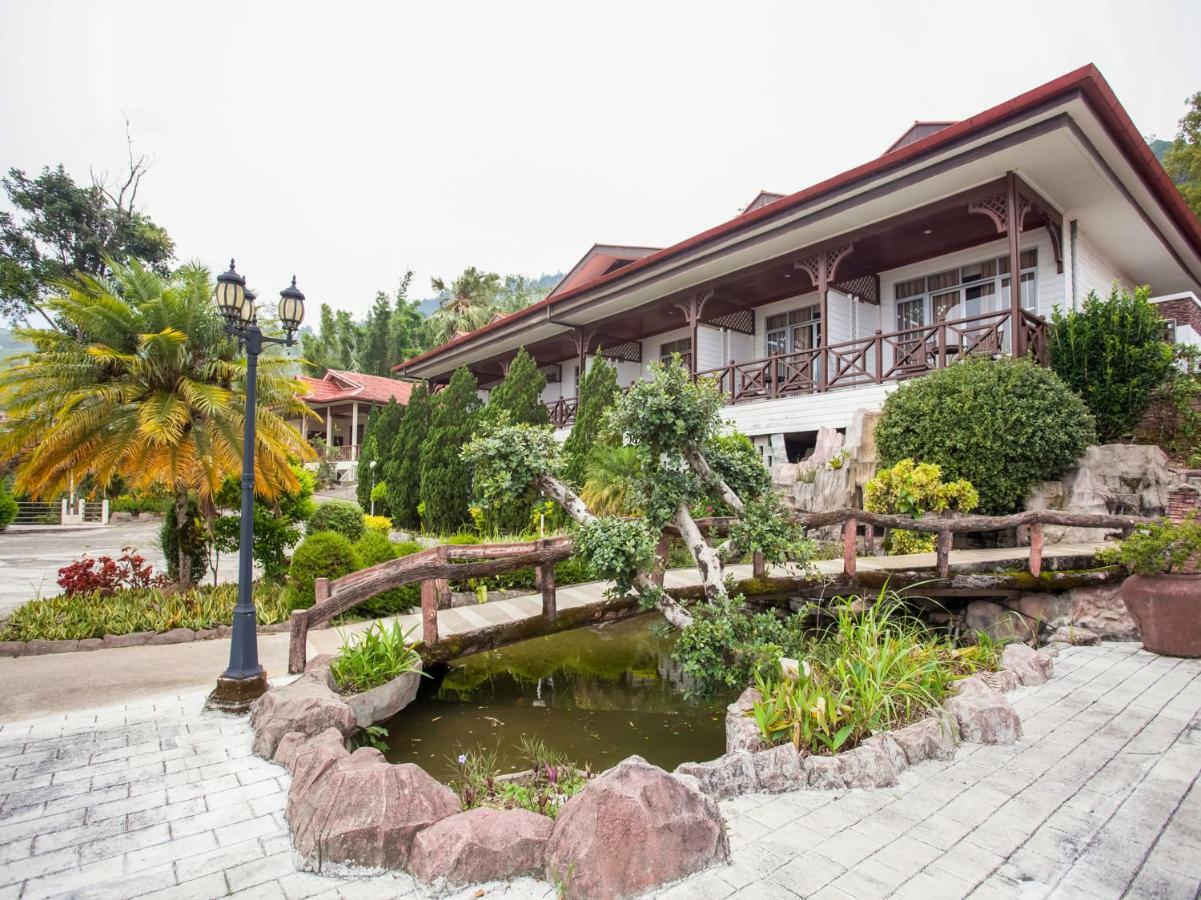 Super Oyo 89300 Zen Garden Hotel
